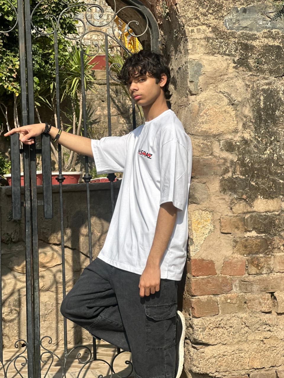 Hasraz Signature Graphic Tee Oversized T Shirt